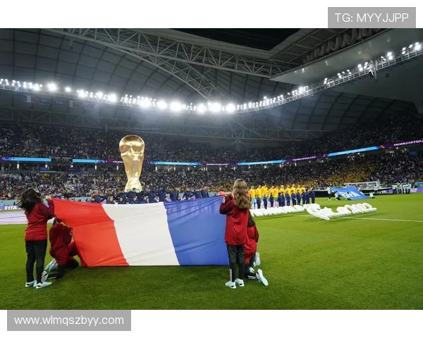 二零二六世界杯承办球场的看台坡度设计感